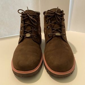 Womens Timberland Nellie Boots. Good Condition.